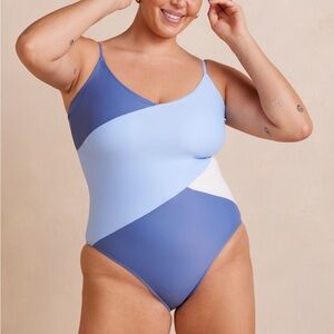 NWT Summersalt Marina Sky & Blue Mountain & White Sand One Piece